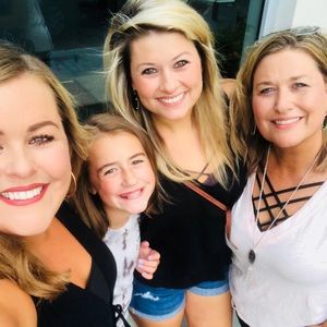 Meet your Posher, Suzette